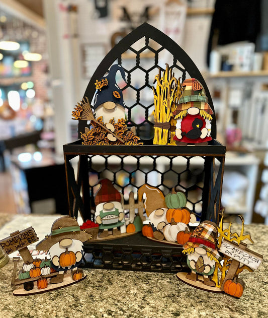 3D Fall Standing Small Gnomes