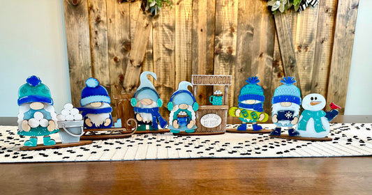 3D Winter Standing Small Gnomes