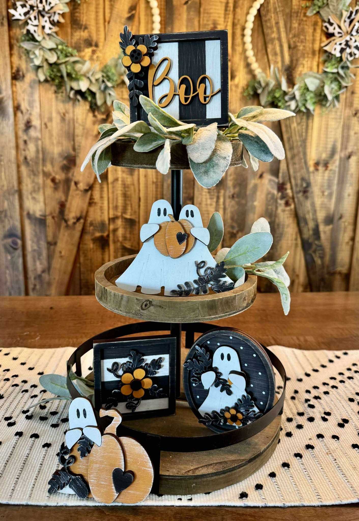 3D Tiered Tray Decor - Cute Ghost