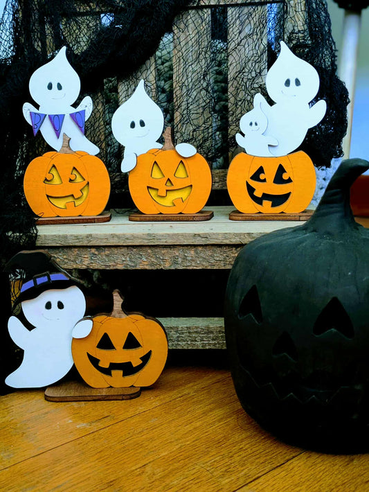 3D Standing Ghost Decor