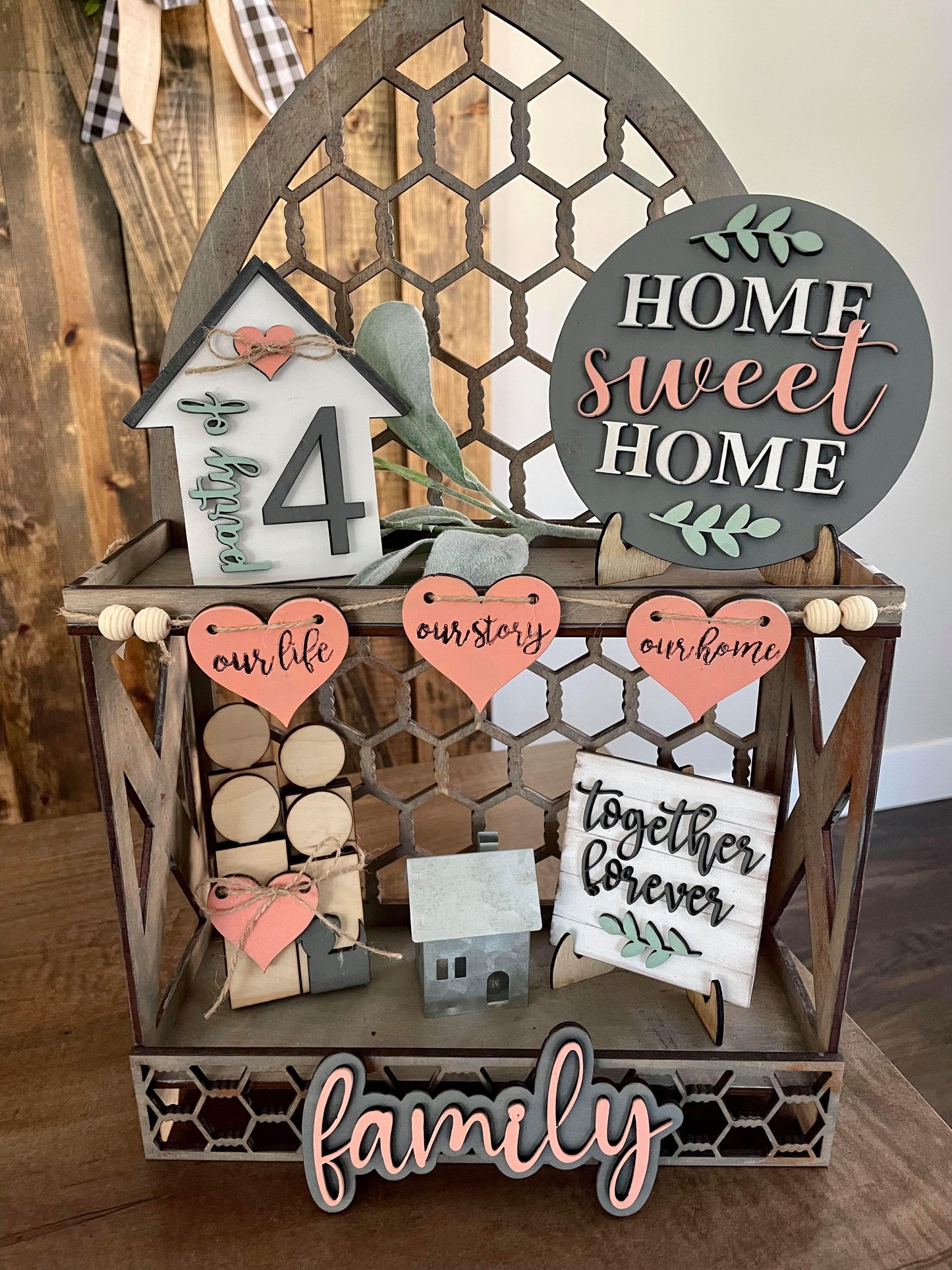 3D Tiered Tray Decor - Family