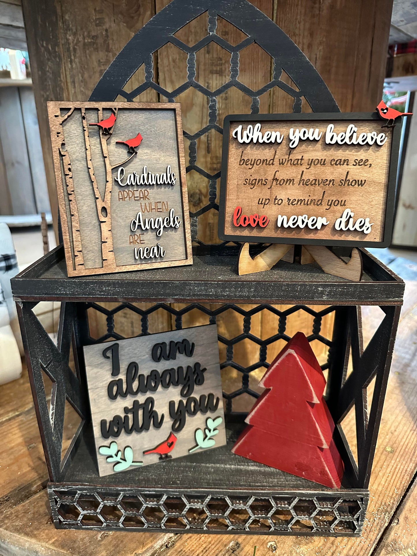 3D Tiered Tray Decor - Memorial with Cardinal