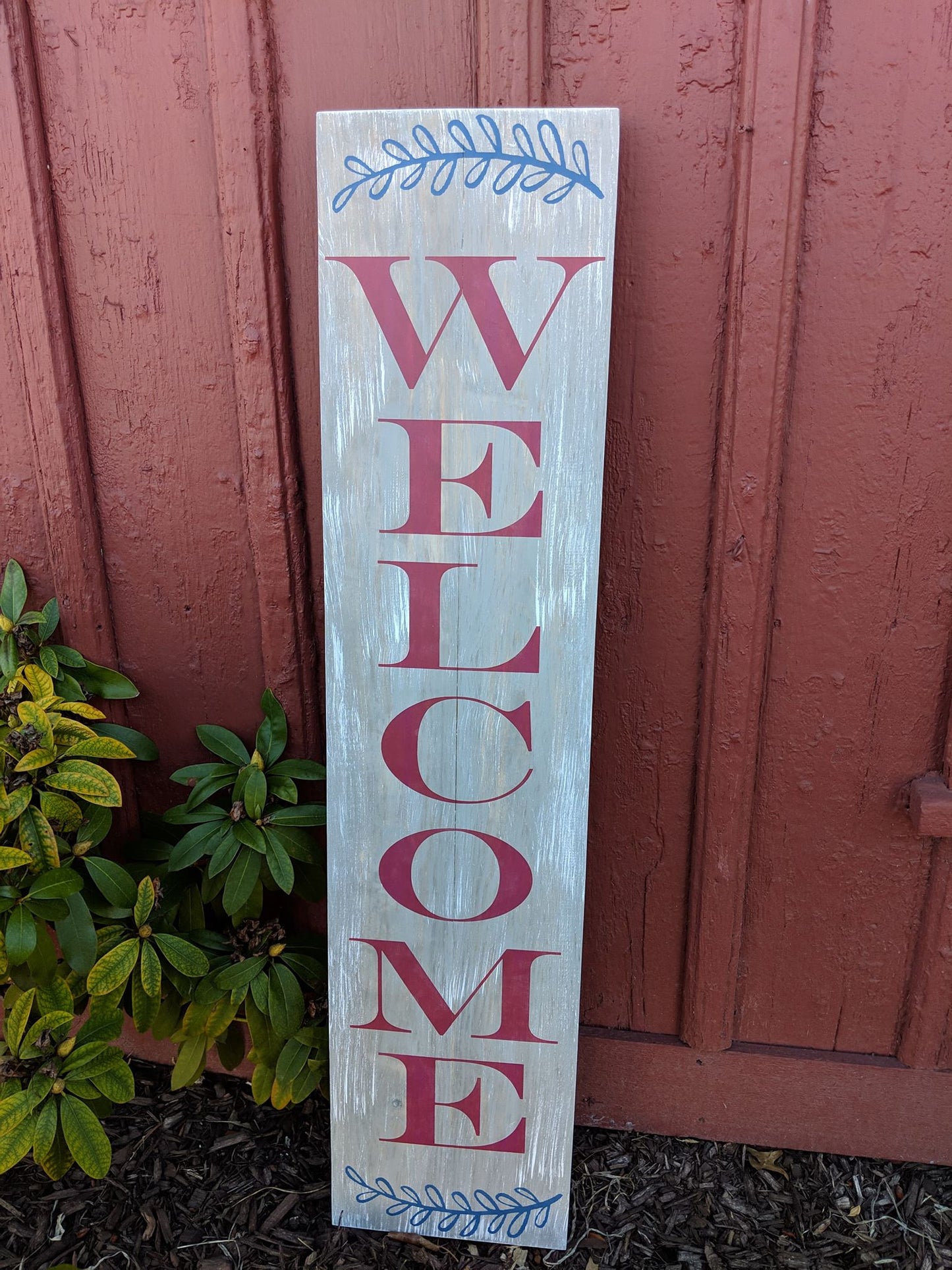 Welcome with leafy design